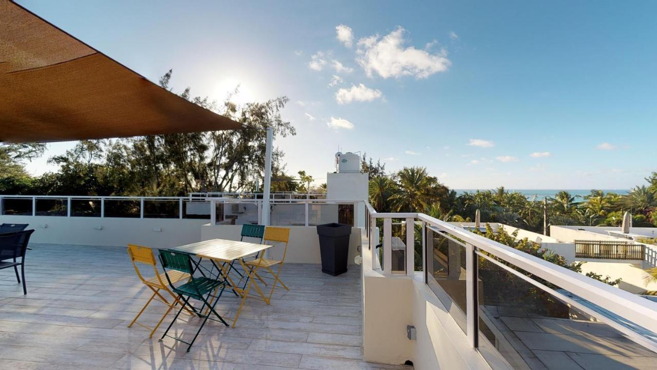 Penthouse - Private Roof Terrace - Sea & Mountain View Apartman Grand-Baie Kültér fotó